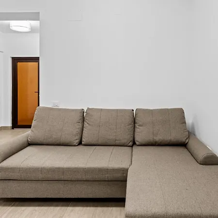 Waveside Apartment *